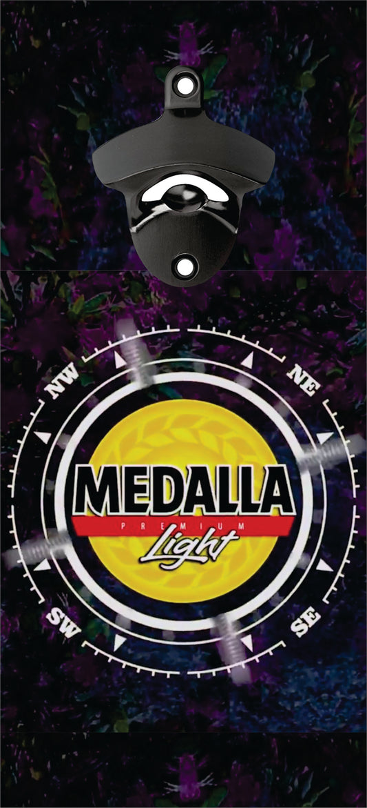 Abre botellas Cerveza Medalla Fondo Negro